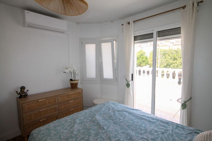 Image No.20-2 Bed House for sale