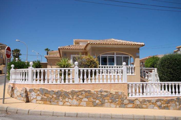 Image No.3-Villa de 3 chambres à vendre à San Miguel de Salinas