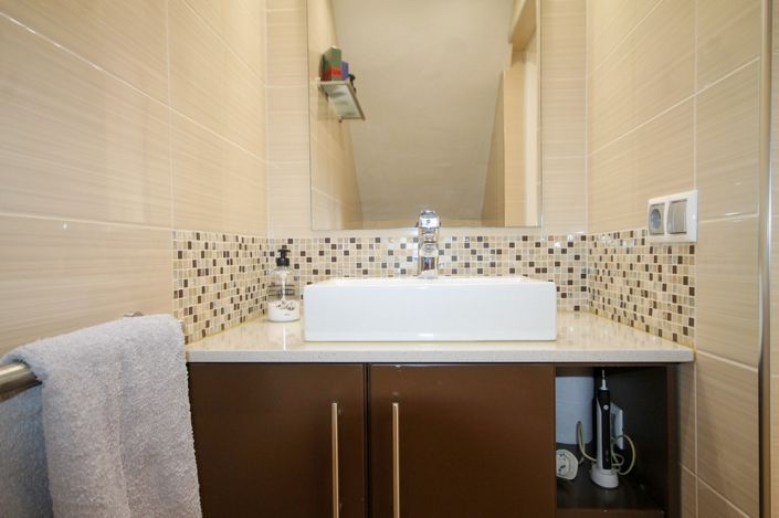 Image No.14-2 Bed House for sale