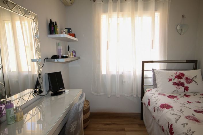 Image No.22-2 Bed House for sale