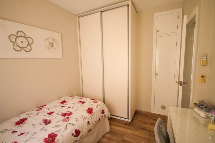 Image No.23-2 Bed House for sale