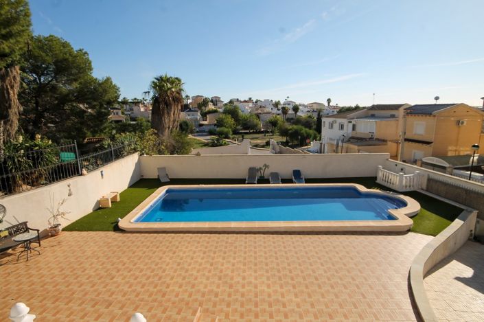 Image No.44-5 Bed Villa for sale