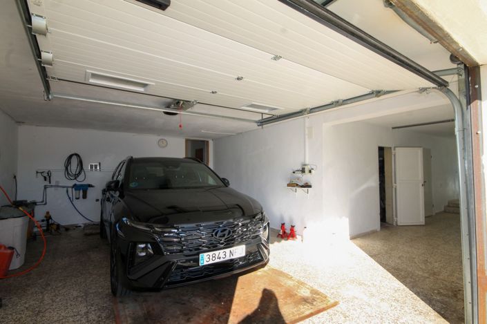Image No.48-5 Bed Villa for sale
