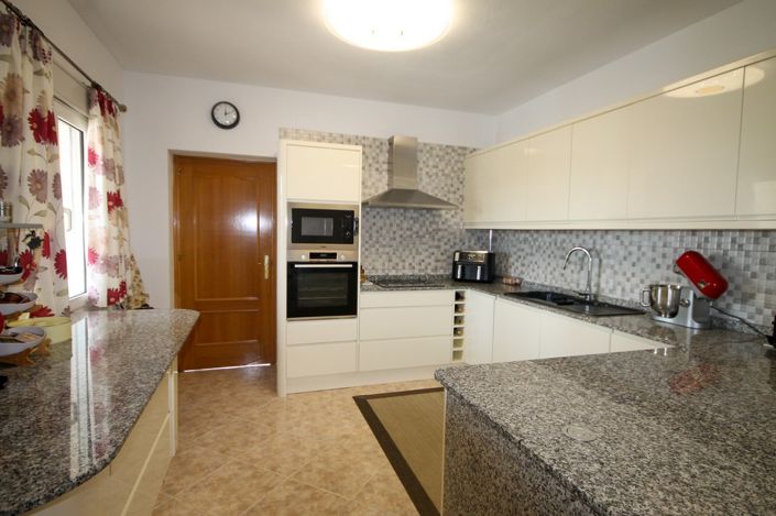 Image No.7-5 Bed Villa for sale