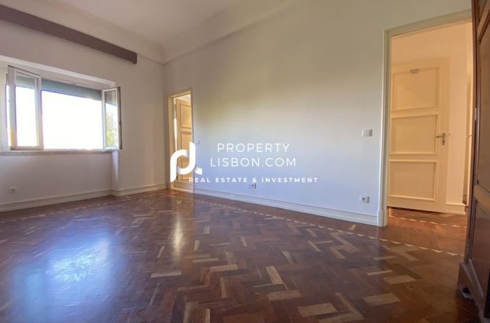 Image No.12-4 Bed Apartment for sale