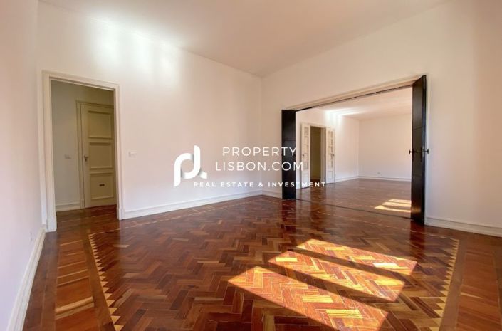 Image No.19-4 Bed Apartment for sale