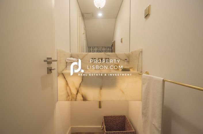 Image No.15-4 Bed House for sale