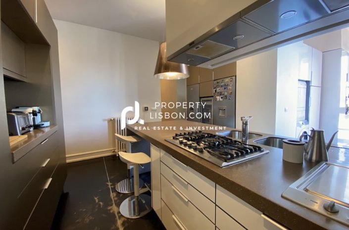 Image No.31-5 Bed Apartment for sale