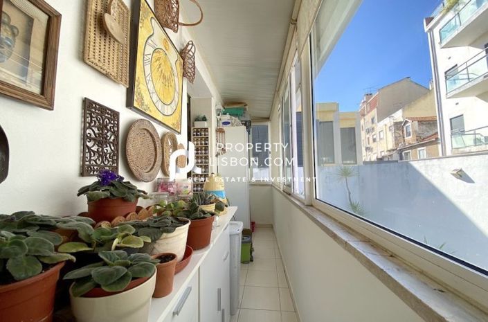 Image No.23-3 Bed Apartment for sale