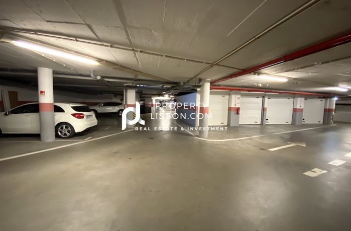 Image No.30-3 Bed Apartment for sale