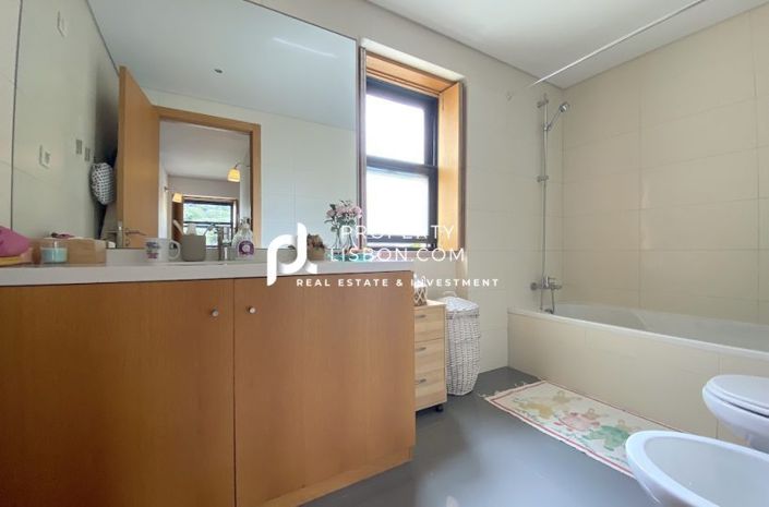 Image No.12-5 Bed Villa for sale