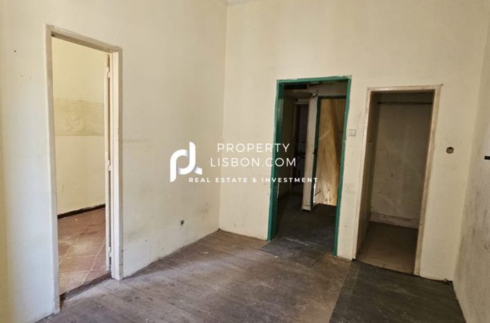 Image No.13-4 Bed Property for sale