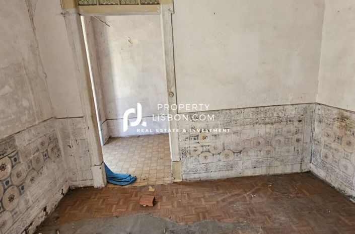 Image No.2-4 Bed Property for sale