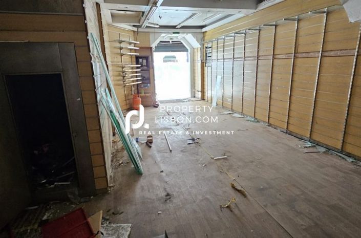 Image No.5-4 Bed Property for sale