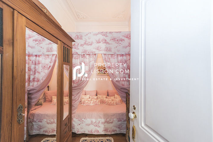 Image No.22-4 Bed Apartment for sale