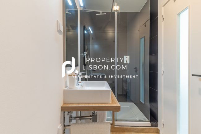 Image No.2-Appartement de 4 chambres à vendre à Lisbon
