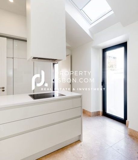 Image No.13-3 Bed Apartment for sale