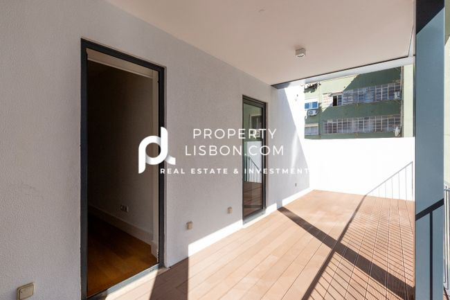 Image No.12-3 Bed Apartment for sale