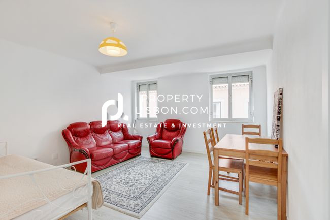 Image No.17-7 Bed Apartment for sale