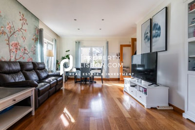 1 - Lisbon, House