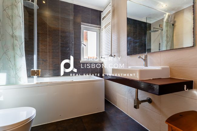 Image No.2-3 Bed House for sale