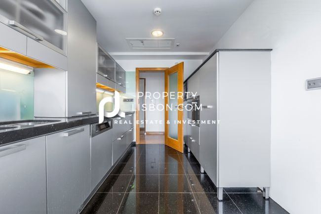 Image No.15-2 Bed Apartment for sale