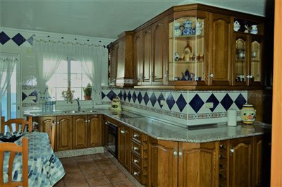 1742magnificentresidenceintheheartoflosmontes