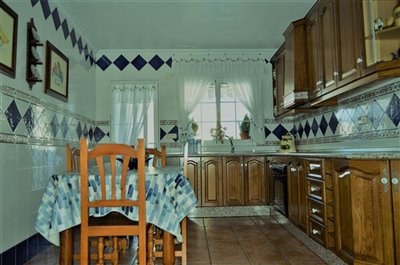 1742magnificentresidenceintheheartoflosmontes