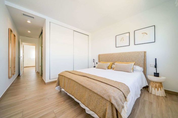 Image No.26-2 Bed Apartment for sale