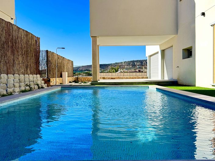 Image No.12-4 Bed Villa for sale