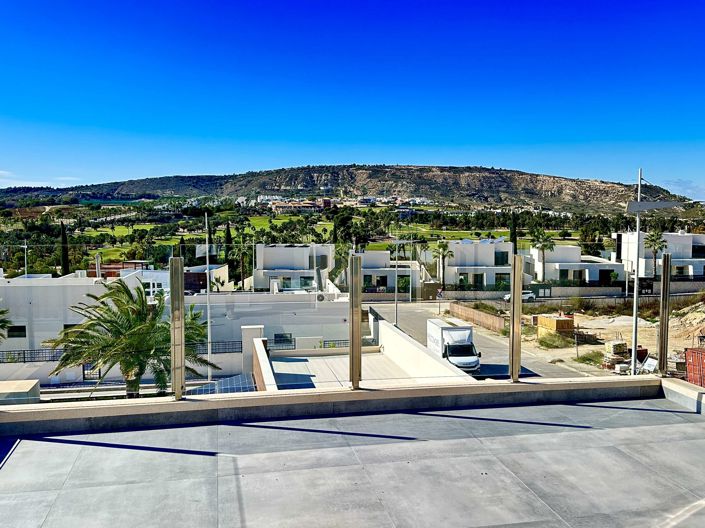 Image No.31-4 Bed Villa for sale