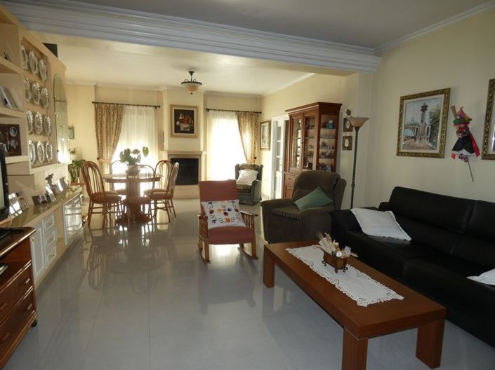 Image No.17-Villa de 4 chambres à vendre à Almoradí