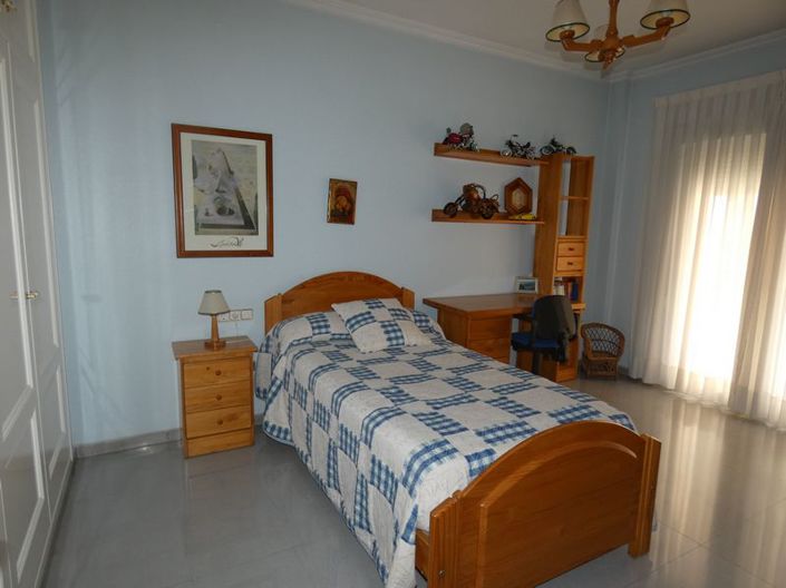 Image No.26-Villa de 4 chambres à vendre à Almoradí