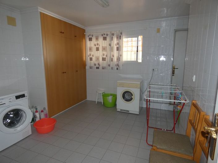 Image No.37-Villa de 4 chambres à vendre à Almoradí