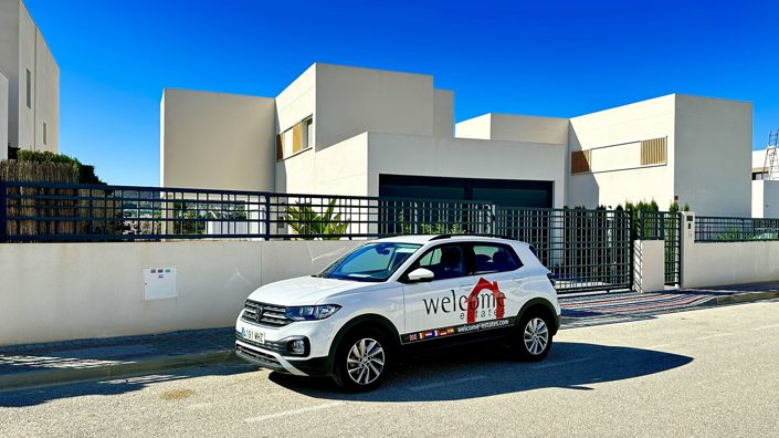 Image No.3-4 Bed Villa for sale