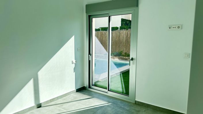 Image No.24-4 Bed Villa for sale