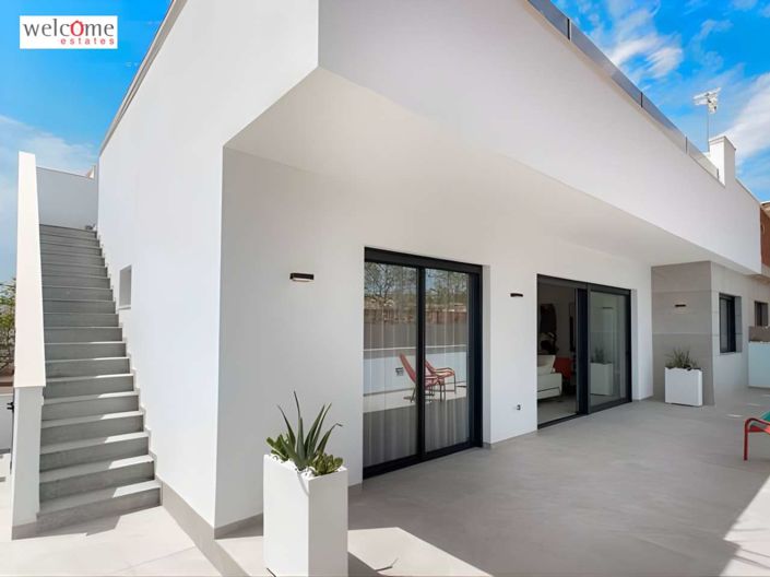 Image No.3-Villa de 3 chambres à vendre à Alicante