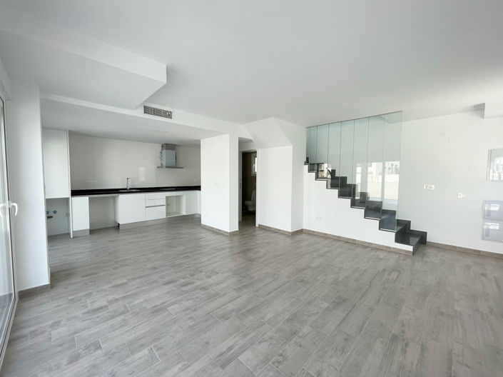 Image No.2-Villa de 4 chambres à vendre à Gran Alacant