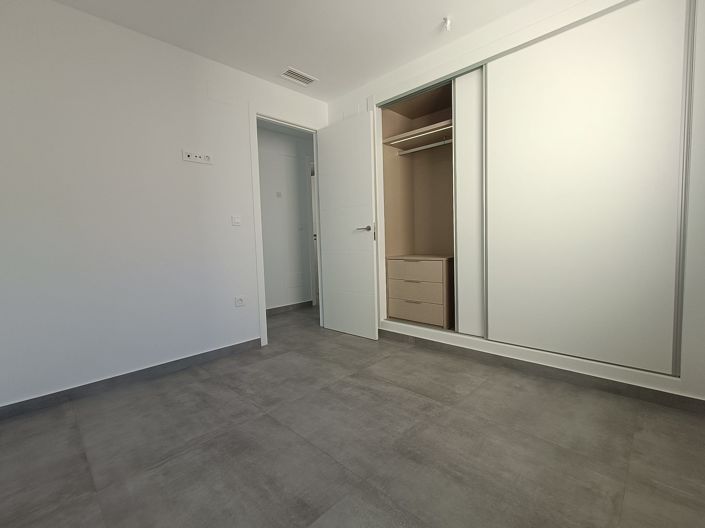 Image No.17-4 Bed Villa for sale