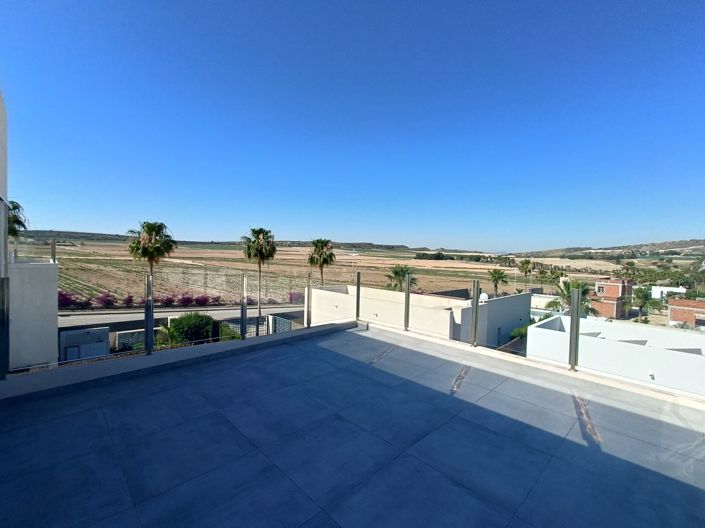 Image No.25-4 Bed Villa for sale