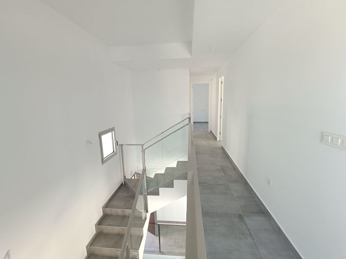 Image No.31-4 Bed Villa for sale