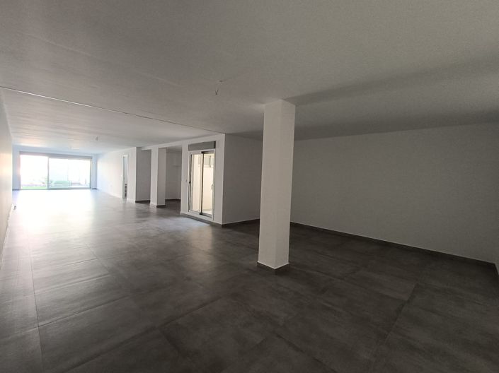 Image No.34-4 Bed Villa for sale