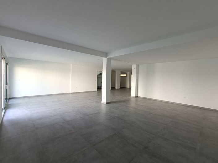 Image No.37-4 Bed Villa for sale