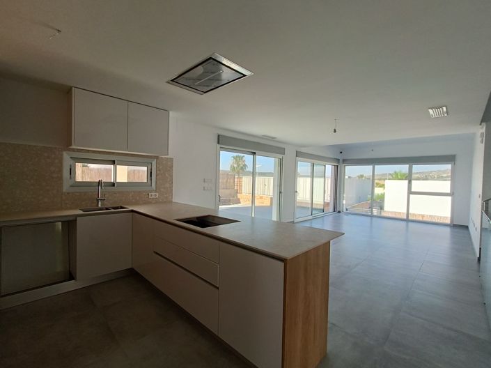 Image No.4-4 Bed Villa for sale