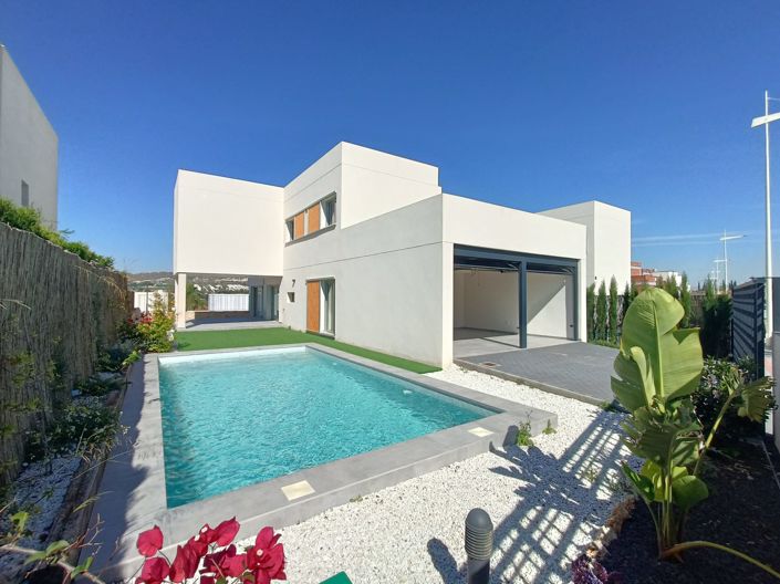 Image No.47-4 Bed Villa for sale