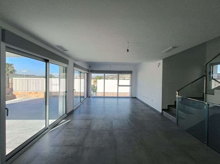 Image No.5-4 Bed Villa for sale