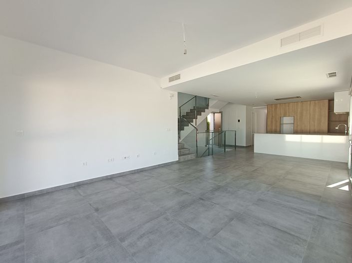 Image No.6-4 Bed Villa for sale