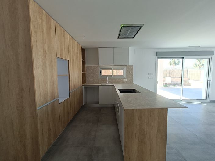 Image No.8-4 Bed Villa for sale