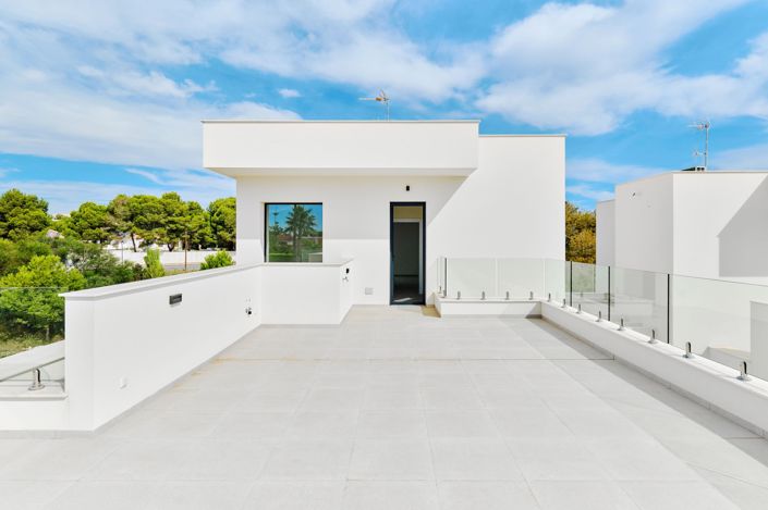 Image No.12-3 Bed Villa for sale
