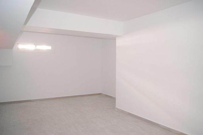 Image No.4-2 Bed Townhouse for sale